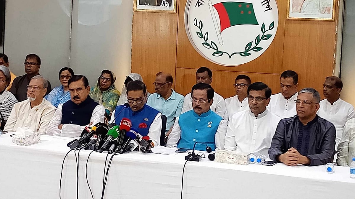 আওয়ামী লীগের সাধারণ সম্পাদক ওবায়দুল কাদের। বঙ্গবন্ধু অ্যাভিনিউয়ে বাংলাদেশ আওয়ামী লীগের কেন্দ্রীয় কার্যালয়ে