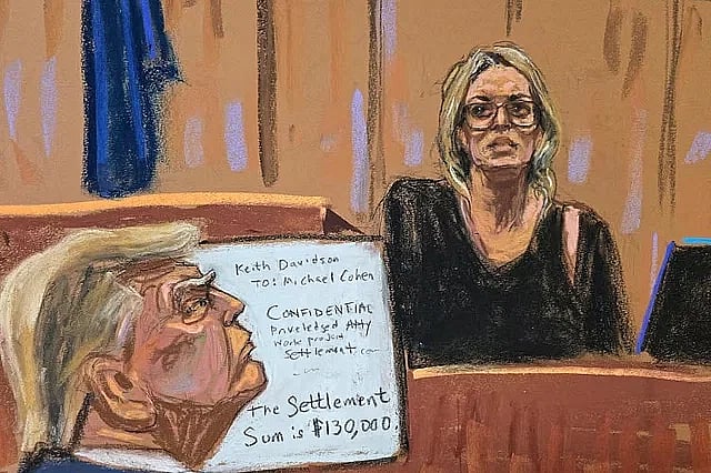 স্কেচে আদালত কক্ষে ডোনাল্ড ট্রাম্প ও স্টর্মি ড্যানিয়েলস