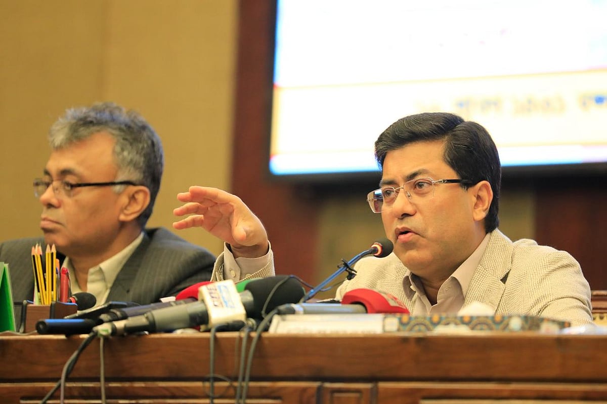 ২০২৪-২৫ অর্থবছরের বাজেট উপস্থাপন অনুষ্ঠানে বক্তব্য দেন ঢাকা দক্ষিণ সিটি করপোরেশনের মেয়র শেখ ফজলে নূর তাপস। ঢাকা, ৩১ জুলাই