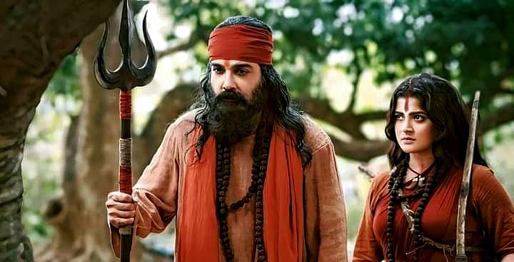 ‘দেবী চৌধুরাণী’র দৃশ্যে প্রসেনজিৎ চট্টোপাধ্যায় ও শ্রাবন্তী চট্টোপাধ্যায়