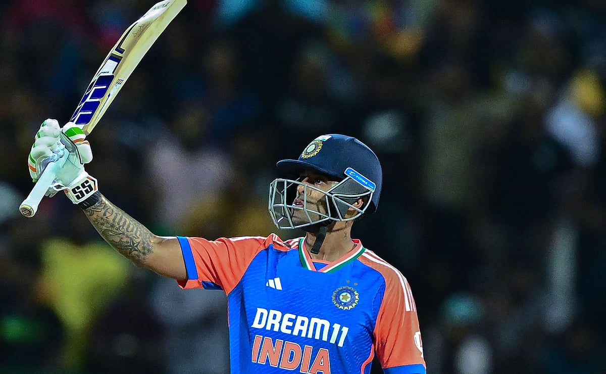 আনুষ্ঠানিকভাবে অধিনায়কত্ব নেওয়ার পর প্রথম ম্যাচেই সেরা হয়েছেন সূর্যকুমার যাদব