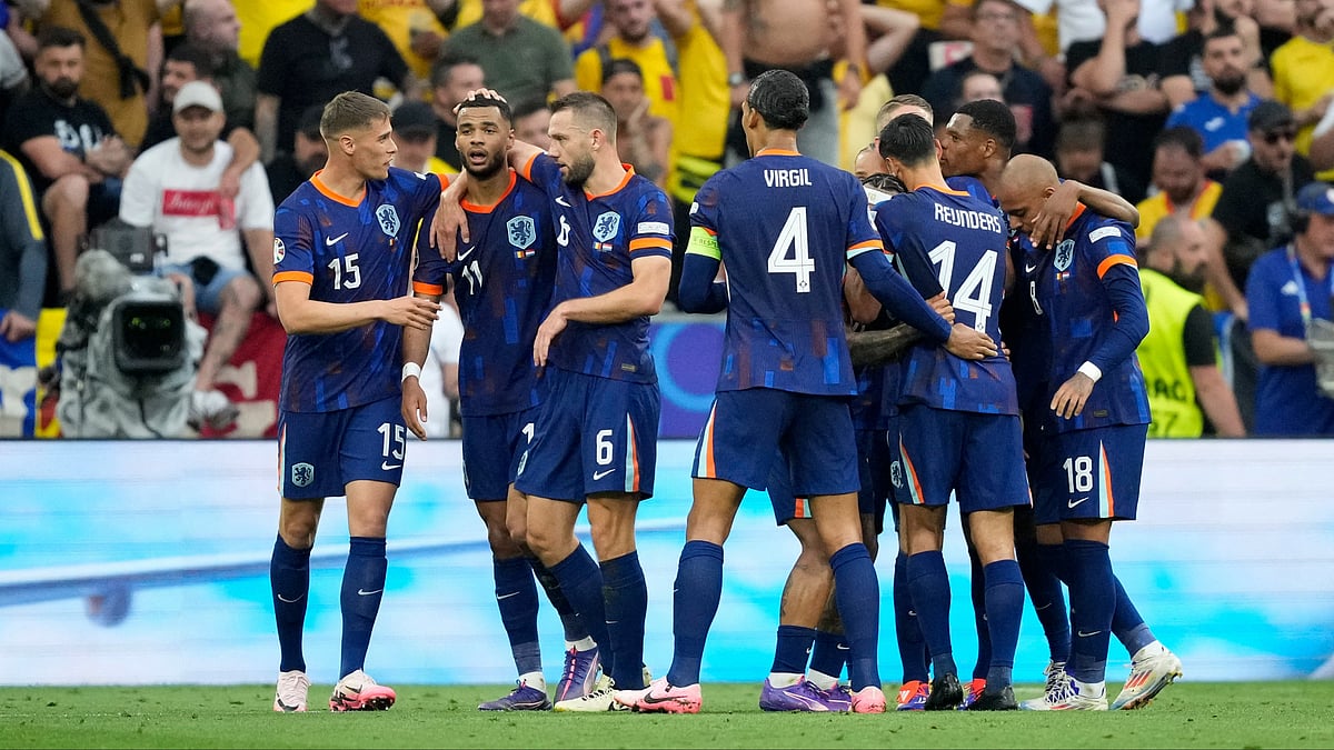 দারুণ জয়ে শেষ আটে নেদারল্যান্ডস