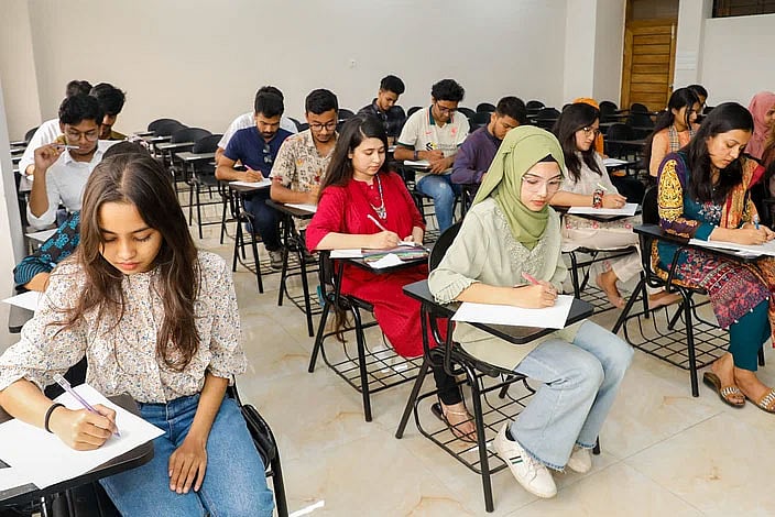 নৌপরিবহন মন্ত্রণালয়ে ৩৫ জনের স্থায়ী চাকরি, নিয়োগ নতুন পে স্কেলে
