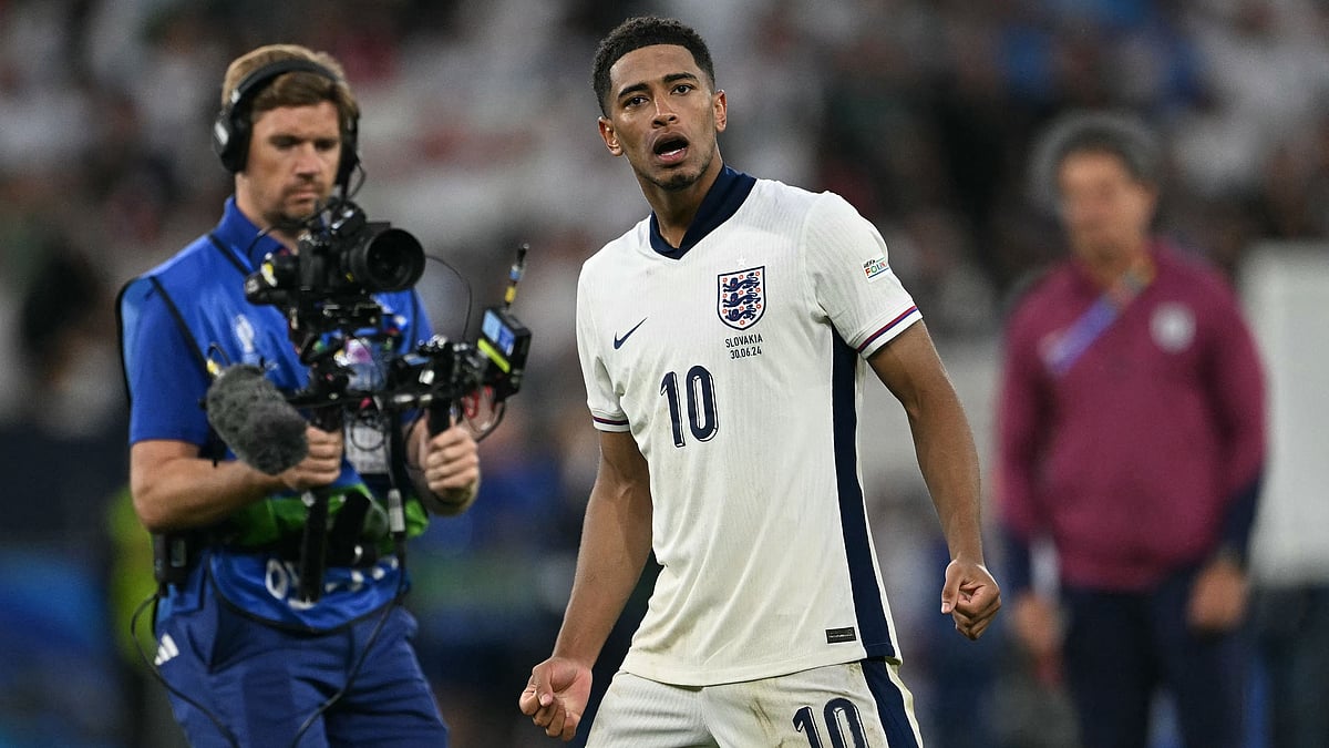 স্লোভাকিয়ার বিপক্ষে গোলের পর জুড বেলিংহাম