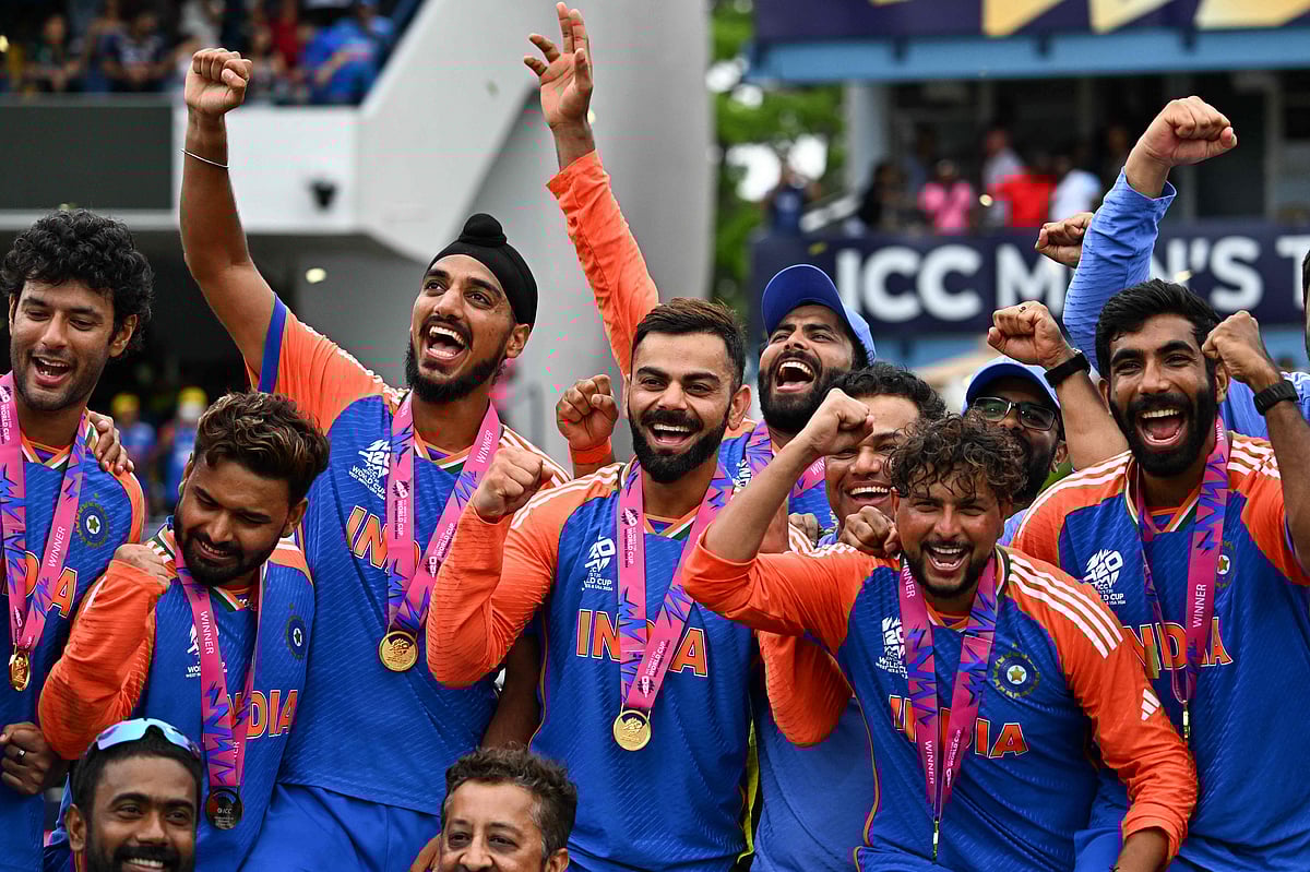 টি-টোয়েন্টি বিশ্বকাপের শিরোপা জেতা ভারত দল ঘূর্ণিঝড়ের কবলে আটকে আছে বার্বাডোজে