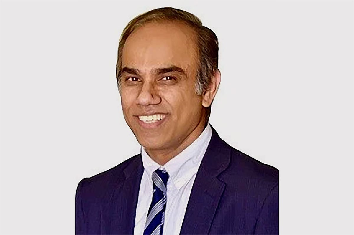 কুমিল্লা বিশ্ববিদ্যালয়ের উপাচার্য এ এফ এম আবদুল মঈন পদত্যাগ করেছেন