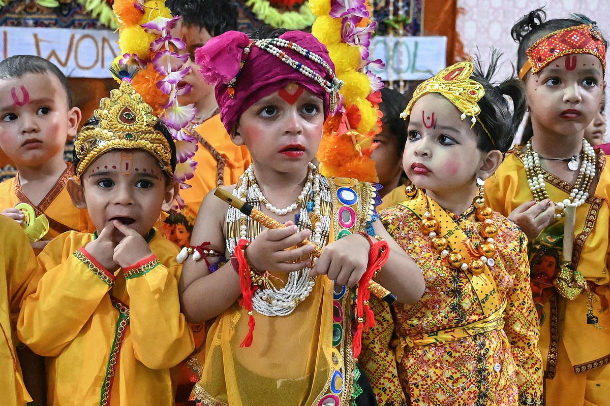 শ্রীকৃষ্ণের অন্য সব লীলার মতো তাঁর জন্মলীলাতেও সুগভীর অধ্যাত্মতত্ত্ব রয়েছে।