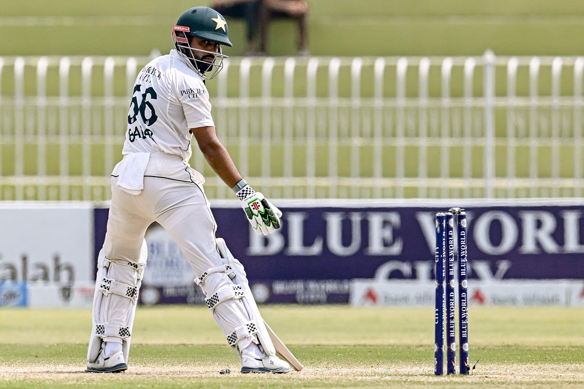 আউট হওয়ার পর বাবর। ছবিটি বাংলাদেশ সিরিজের।