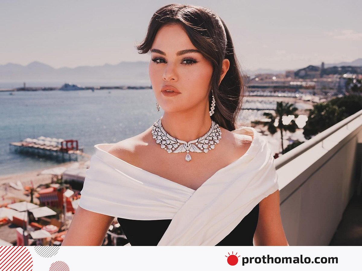 Onam oglini jinsiy aloqaga jalb qildi Nastya Sokolova striptiz