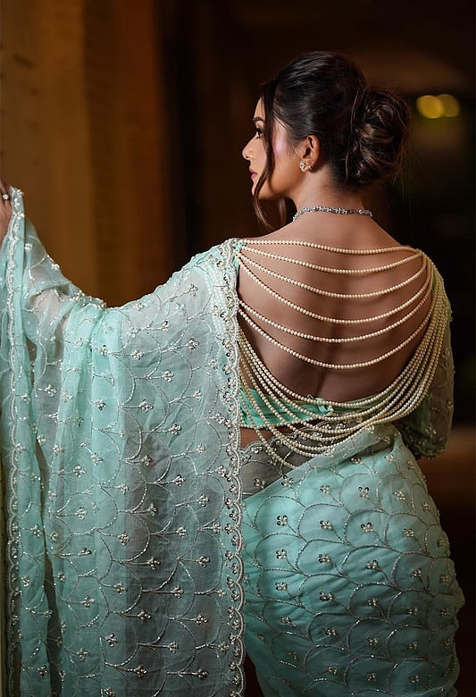 Hijobli qizlarni buzuqligi Qizning klitorini qanday onanizm qilish kerak