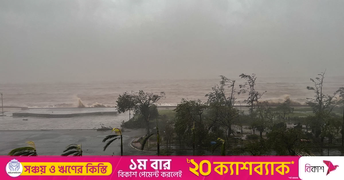 Monroe Lynx dan yangi porno TNT va STSning yalangoch yulduzlari