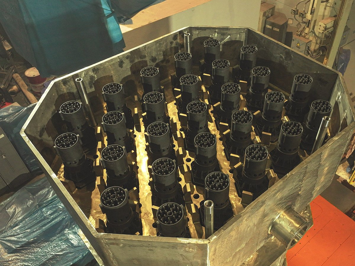 পাবনার রূপপুরে নির্মিত বিদ্যুৎকেন্দ্রের প্রথম ইউনিটের চুল্লিপাত্রে ‘ডামি’ জ্বালানি প্রবেশ করানো শুরু হয়েছে