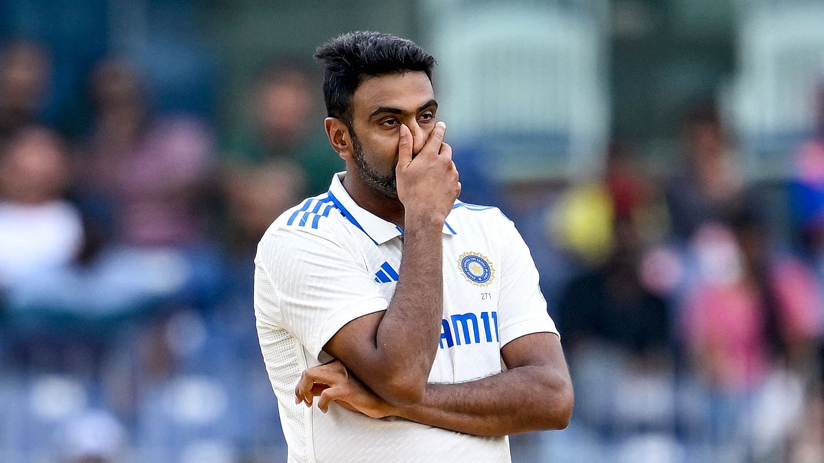 তৃতীয় দিন পর্যন্ত বাংলাদেশের দ্বিতীয় ইনিংসে ৩ উইকেট নিয়েছেন রবিচন্দ্রন অশ্বিন