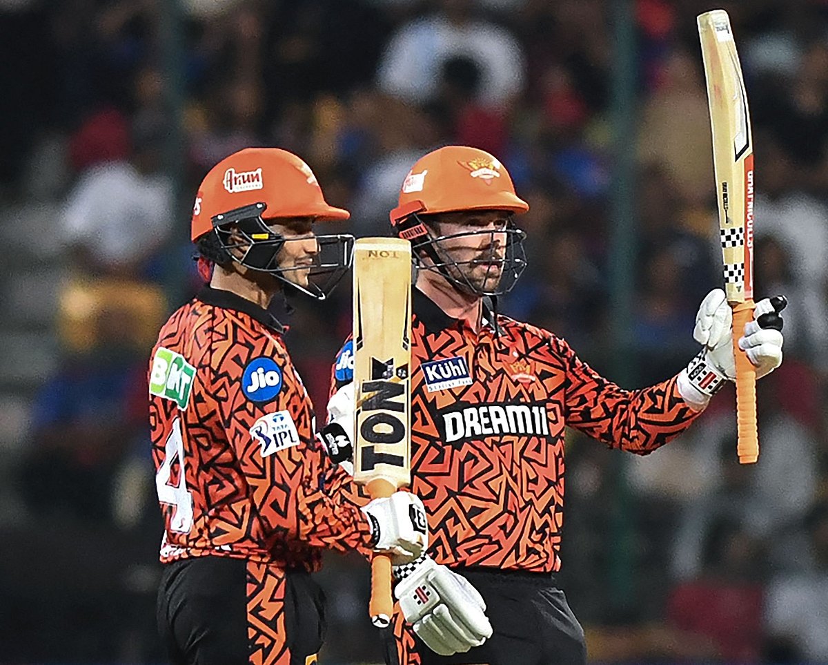 গত মৌসুমে হেড ও অভিষেক মিলে প্রায় প্রতি ম্যাচেই হায়দরাবাদকে দারুণ শুরু এনে দিয়েছিলেন