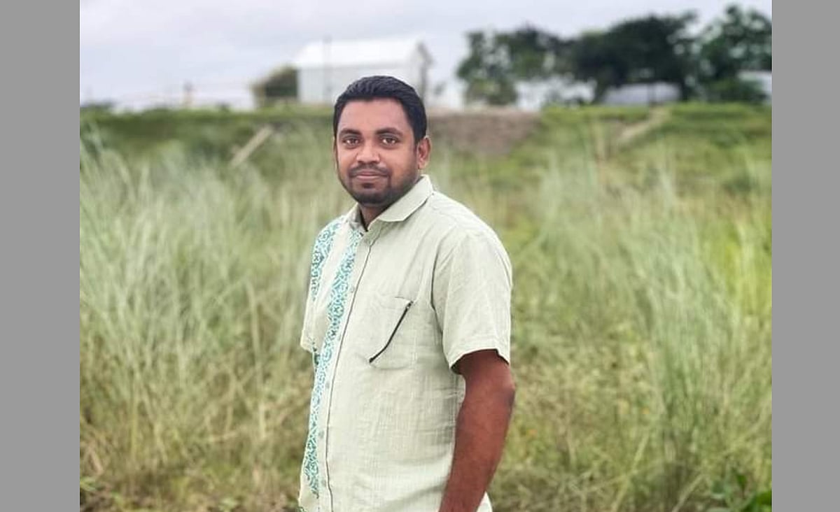 নেত্রকোনা জেলা ছাত্রলীগের সদ্য সাবেক সভাপতি রবিউল আওয়ালকে গ্রেপ্তার করেছে পুলিশ