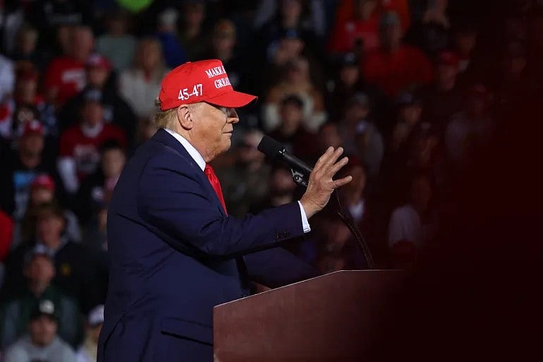 সাবেক মার্কিন প্রেসিডেন্ট ডোনাল্ড ট্রাম্প