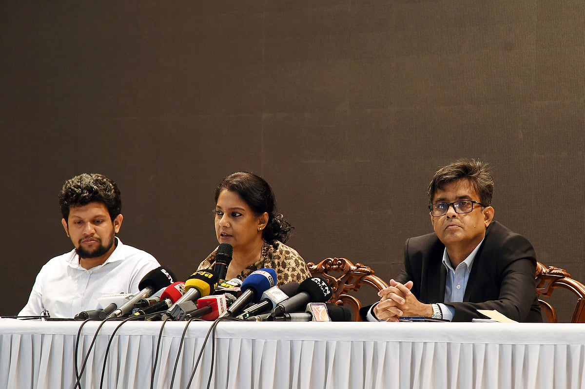 অন্তর্বর্তী সরকারের পরিবেশ, বন ও জলবায়ুবিষয়ক উপদেষ্টা সৈয়দা রিজওয়ানা হাসান আজ বৃহস্পতিবার রাজধানীর ফরেন সার্ভিস একাডেমিতে উপদেষ্টা পরিষদের বৈঠক-পরবর্তী প্রেস ব্রিফিং করেন