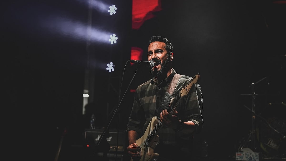 ব্যান্ড নেমেসিসের জোহাদ রোজা চৌধুরী