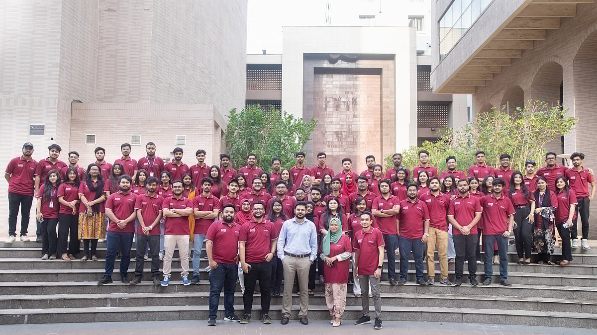 এনএসইউএসএসসির সদস্যদের একাংশ