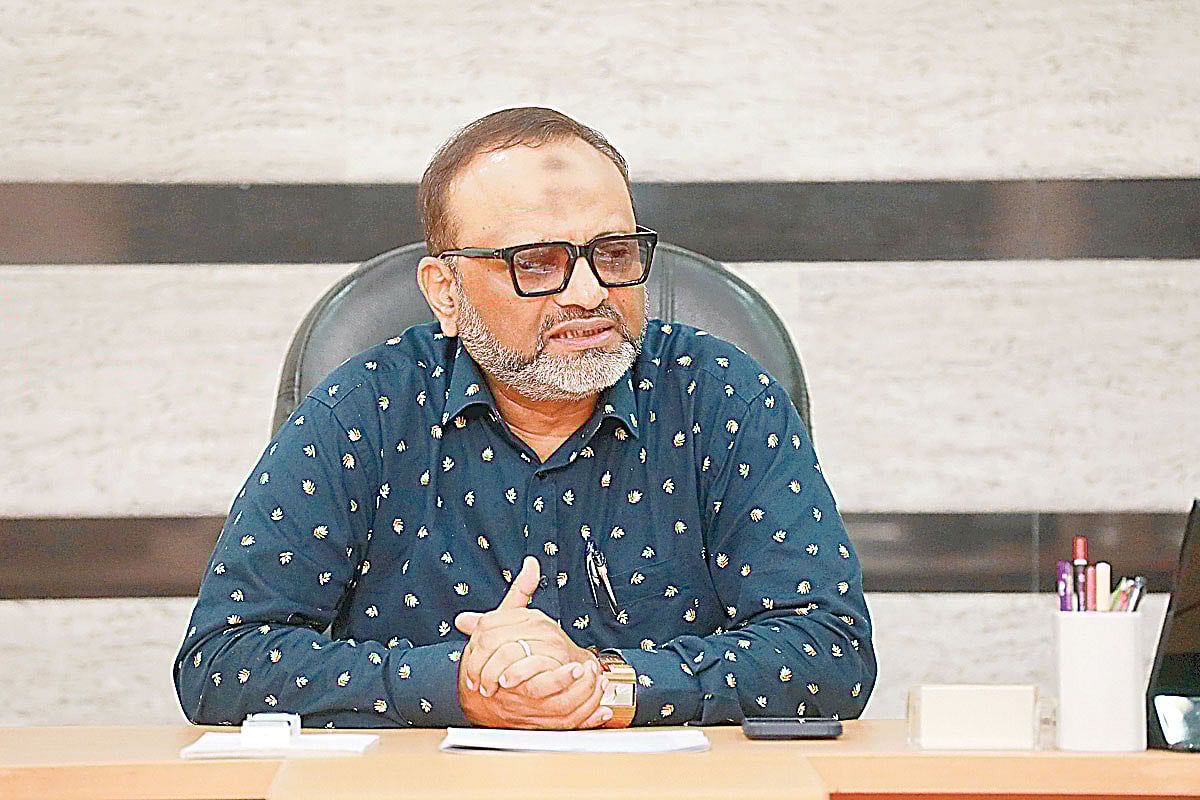 অধ্যাপক নিয়াজ আহমদ খান