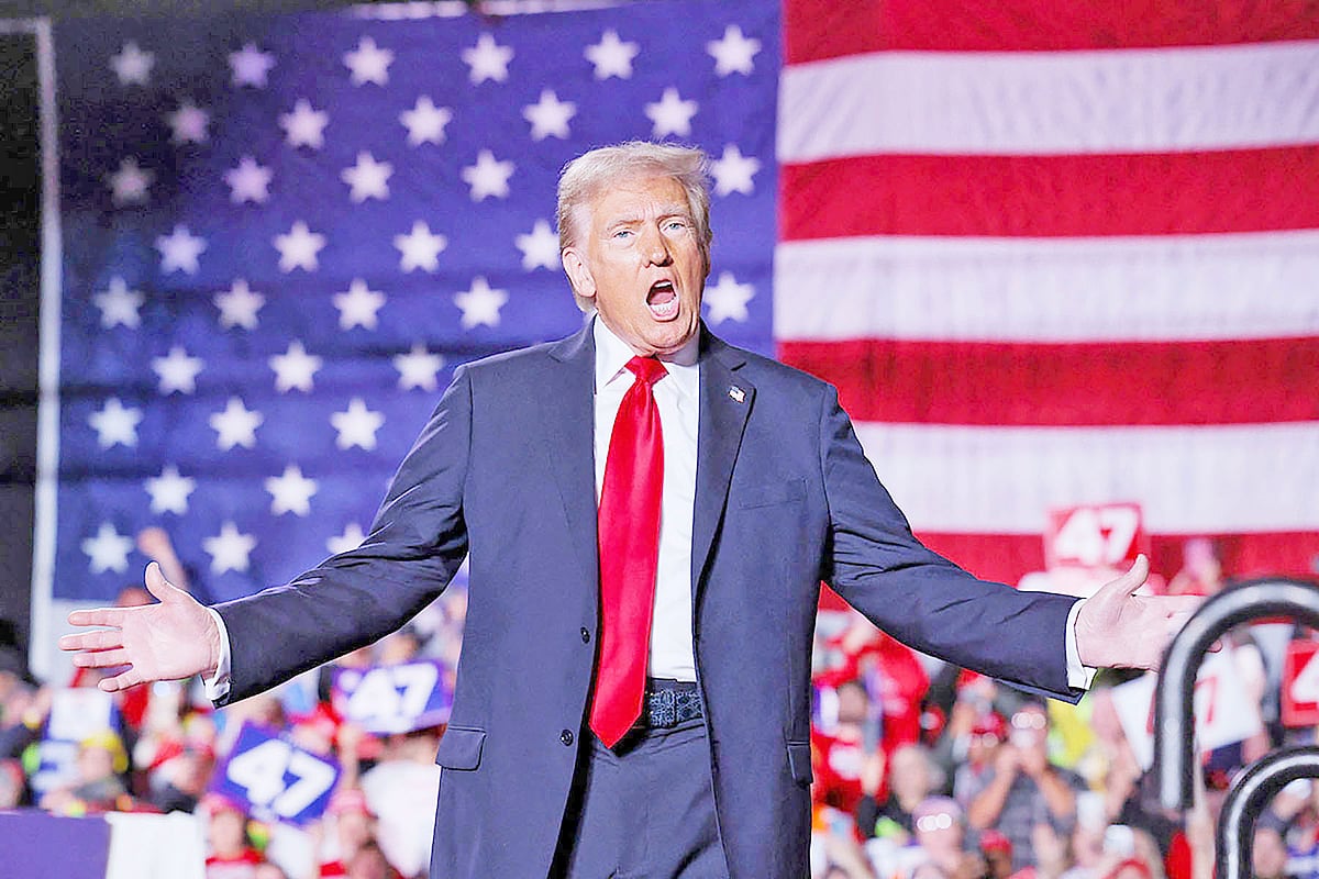 নির্বাচনী প্রচারে ডোনাল্ড ট্রাম্প
