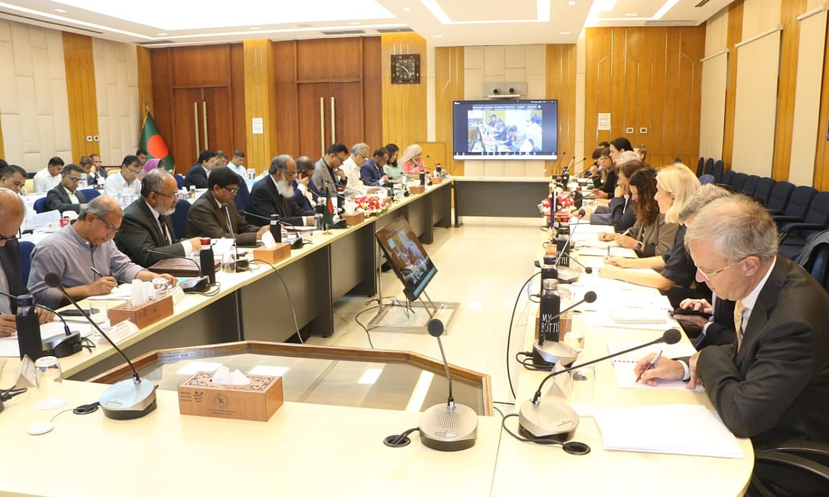 ইইউ-বাংলাদেশ যৌথ কমিশনের বৈঠকে নারী, শিশু ও সংখ্যালঘুদের মানবাধিকার রক্ষা নিয়ে উদ্বেগ প্রকাশ করেছে ইউরোপীয় ইউনিয়ন