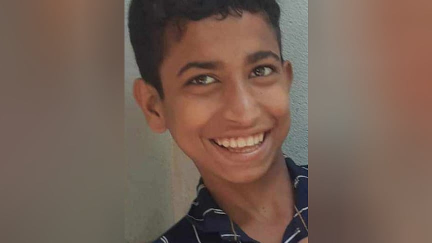 সাতকানিয়ায় ট্রাকচাপায় নিহত কিশোর মো. তানিম হোসেন