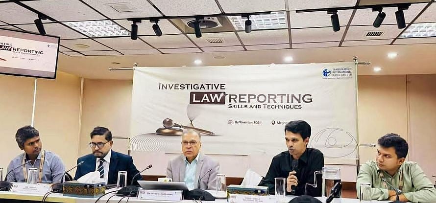 ‘অনুসন্ধানমূলক আইন প্রতিবেদন’ তৈরি সংক্রান্ত কর্মশালায় বক্তারা। শনিবার রাজধানীর ধানমন্ডিতে