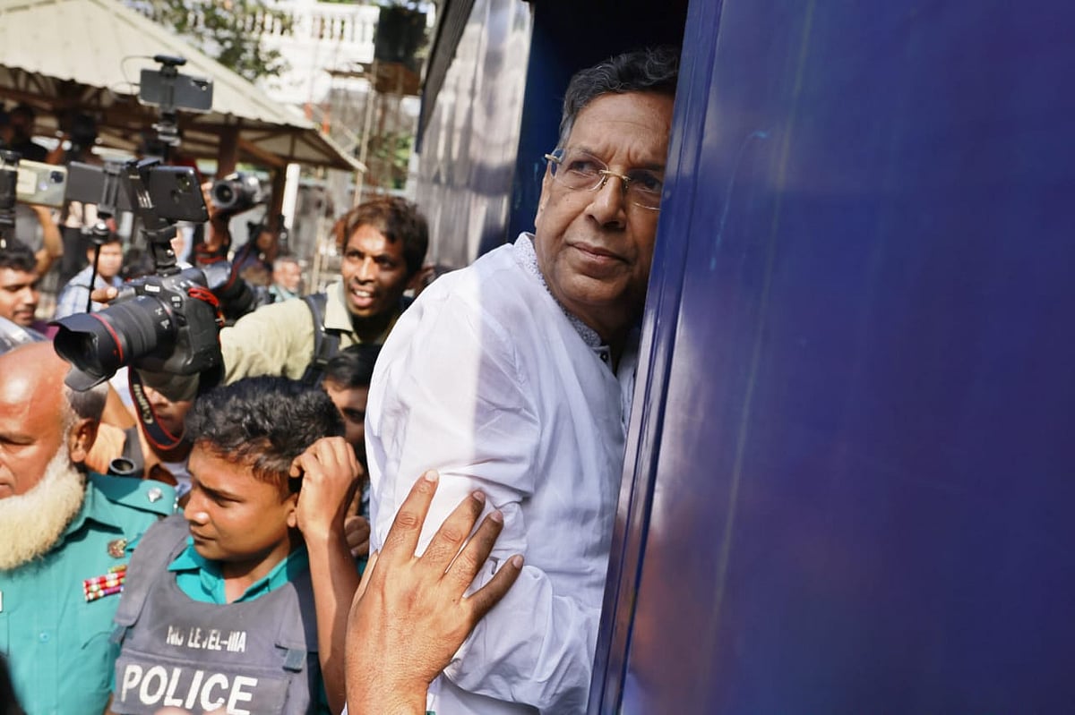 সাবেক আইনমন্ত্রী আনিসুল হক