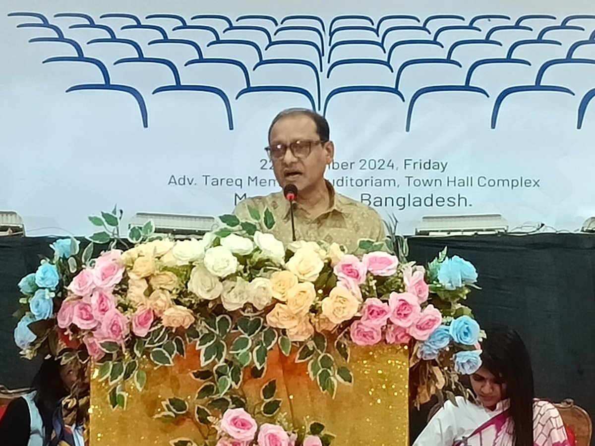 ময়মনসিংহে ইউরোপিয়ান আর্ট হাউস সিনেমা দিবসের উদ্বোধনী অনুষ্ঠানে বক্তব্য দেন প্রাথমিক ও গণশিক্ষা উপদেষ্টা। আজ শুক্রবার সকালে