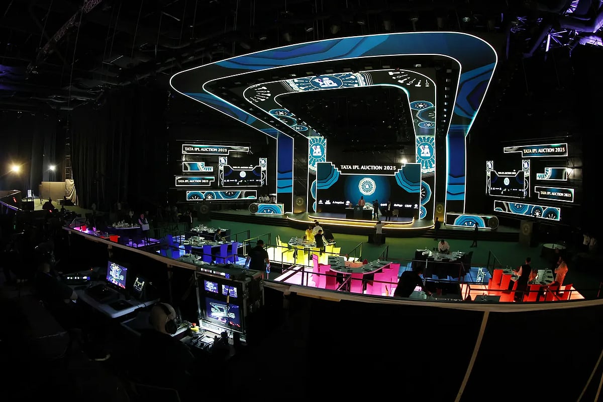 জেদ্দায় চলছে আইপিএলের মেগা নিলাম