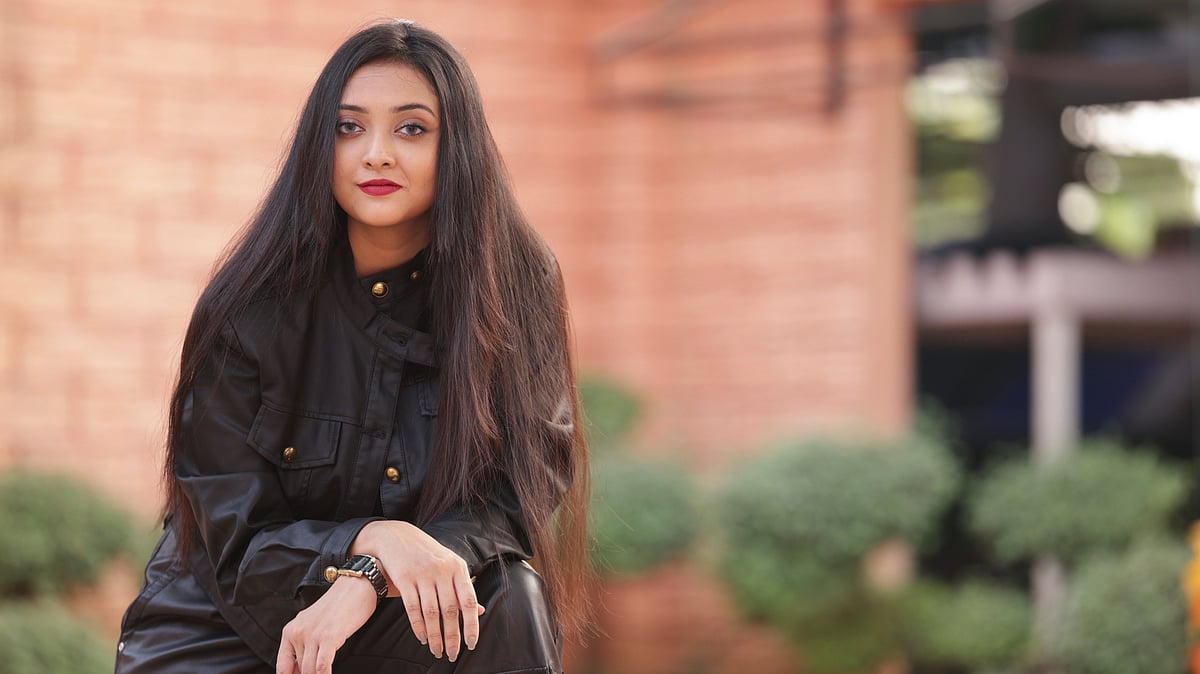 ‘আমি ভুলে যাই’ গান গেয়ে নজর কেড়েছেন সংগীতশিল্পী পারশা মাহজাবীন