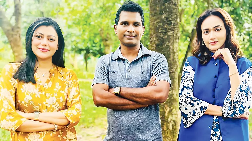 ‘হাবুর স্কলারশিপ’ ধারাবাহিকে তানজিকা আমিন, রাশেদ সীমান্ত ও অহনা রহমান। ছবি: বৈশাখী টেলিভিশন