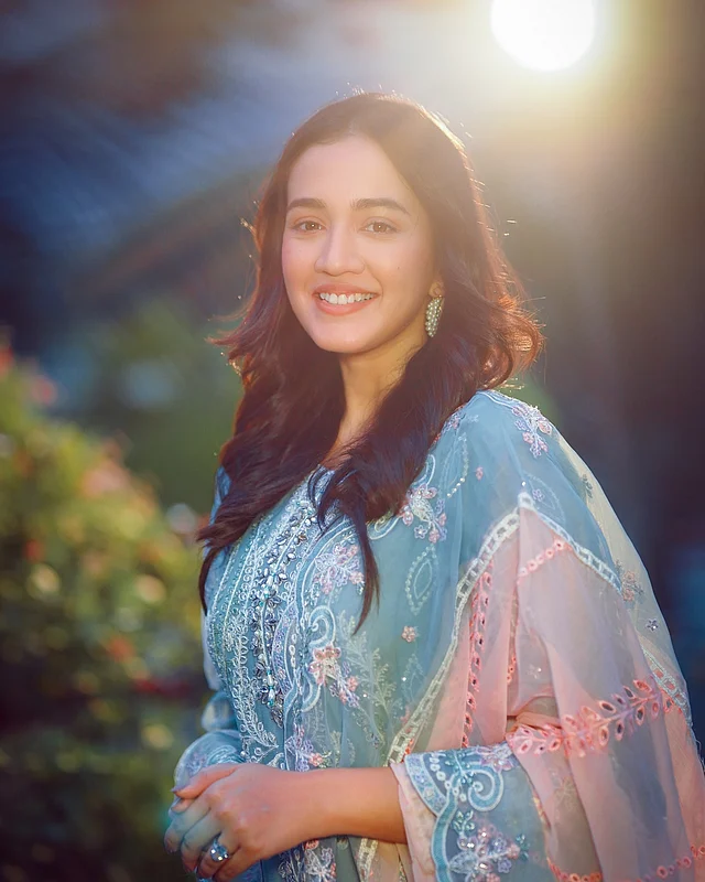 Oksananing minut surati va videosi