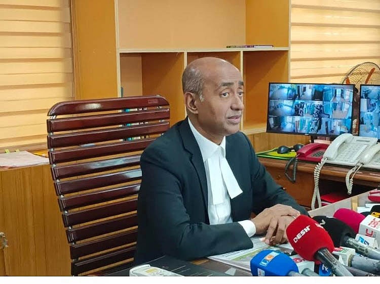 অ্যাটর্নি জেনারেল মো. আসাদুজ্জামান