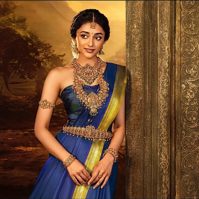 Yalangoch Margarita Nikolaevna video Erotik uy qurilishi fotosuratlari