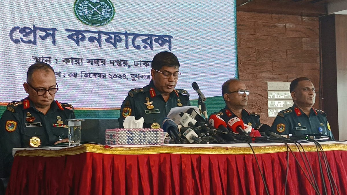 Yalangoch etuk ayollarning yuqori sifatli erotik fotosuratlari