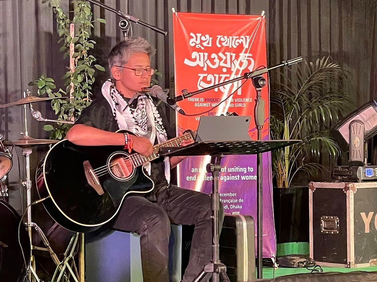 ‘মুখ খোলো, আওয়াজ তোলো’ শীর্ষক আয়োজনে গাইছেন সায়ান