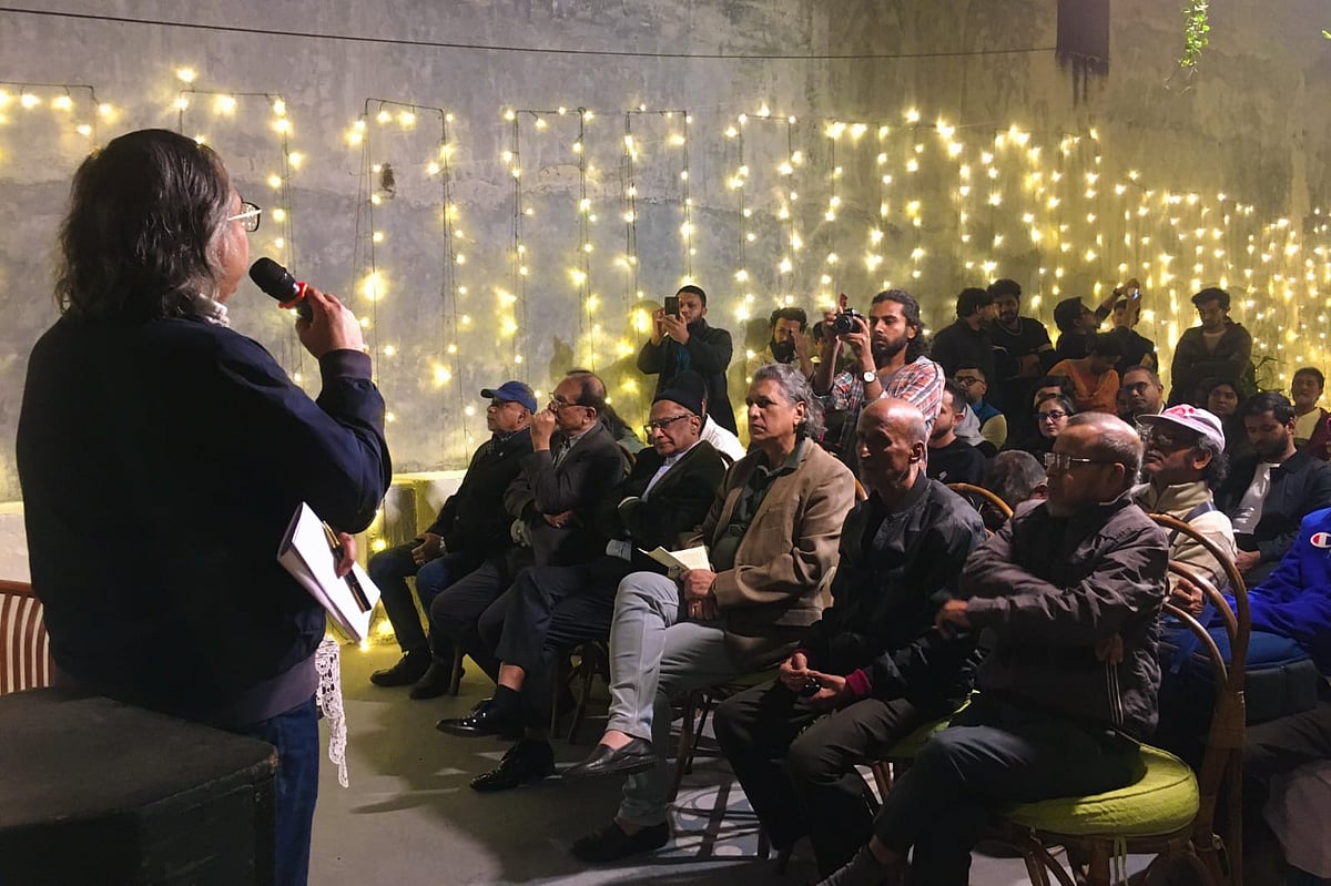 মোহাম্মদপুর ডায়েরিস অনুষ্ঠানে অতিথিরা। শনিবার ঢাকার মোহাম্মদপুরে