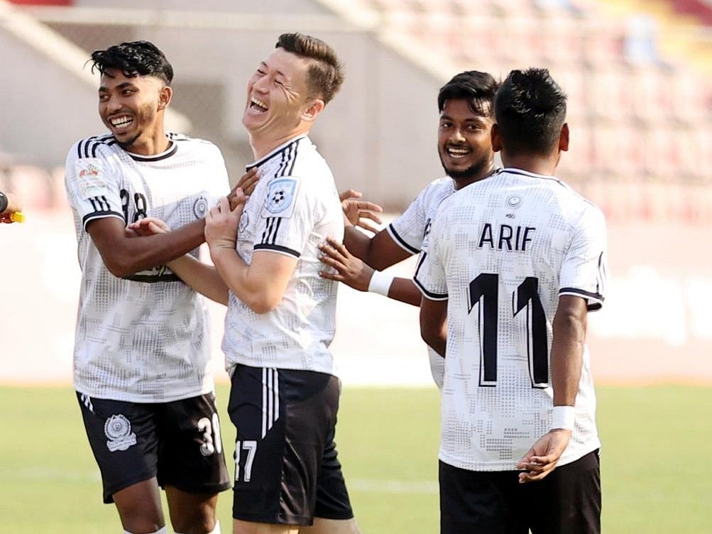 চট্টগ্রাম আবাহনীর জালে গোল উৎসব করেছে মোহামেডান