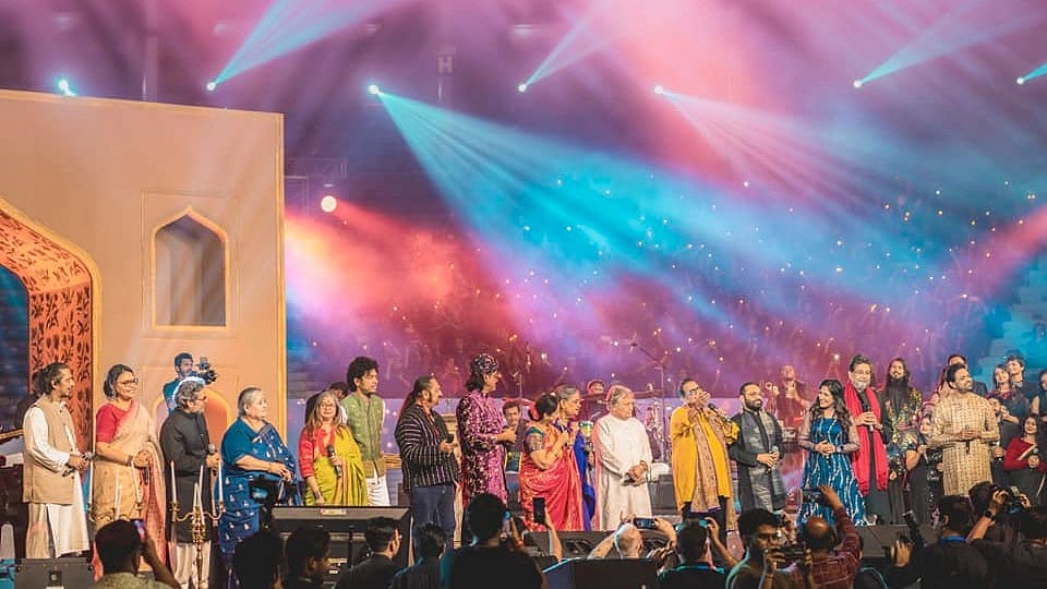 কলকাতার নেতাজি ইনডোর স্টেডিয়ামে এক মঞ্চে অর্ণবের সঙ্গে জনপ্রিয় সব ভারতীয় শিল্পী