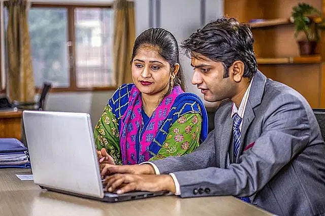 ছবিটি প্রতীকী