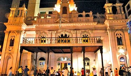 কলকাতার বিখ্যাত স্টার থিয়েটারের নাম বদল করে রাখা হয়েছে বিনোদিনী থিয়েটার