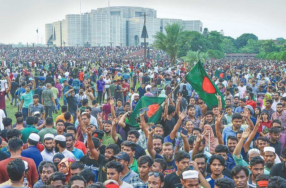 ২০২৪–এ যে প্রত্যাশা তৈরি হয়েছে, ২০২৫–এ তা পূরণ হবে কি না, তা নিয়ে প্রশ্ন অনেক