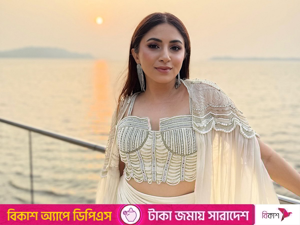 Kauchuk ayol porno Porno külotlu çoraplar va paypoqlar