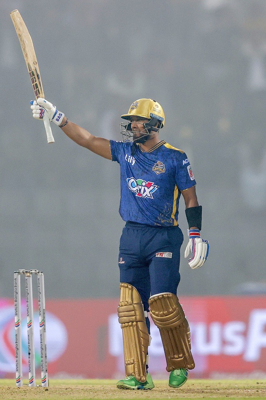 ফিফটির পর সাব্বির