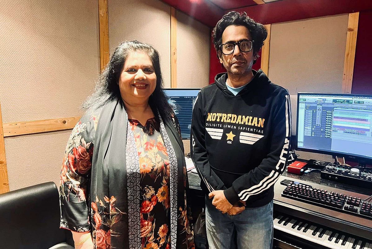 বাপ্পা মজুমদারের স্টুডিওতে রুনা লায়লা