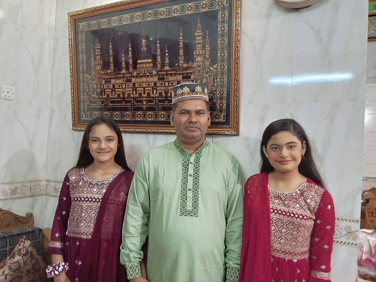 যমজ দুই মেয়ের সঙ্গে আল আমিন