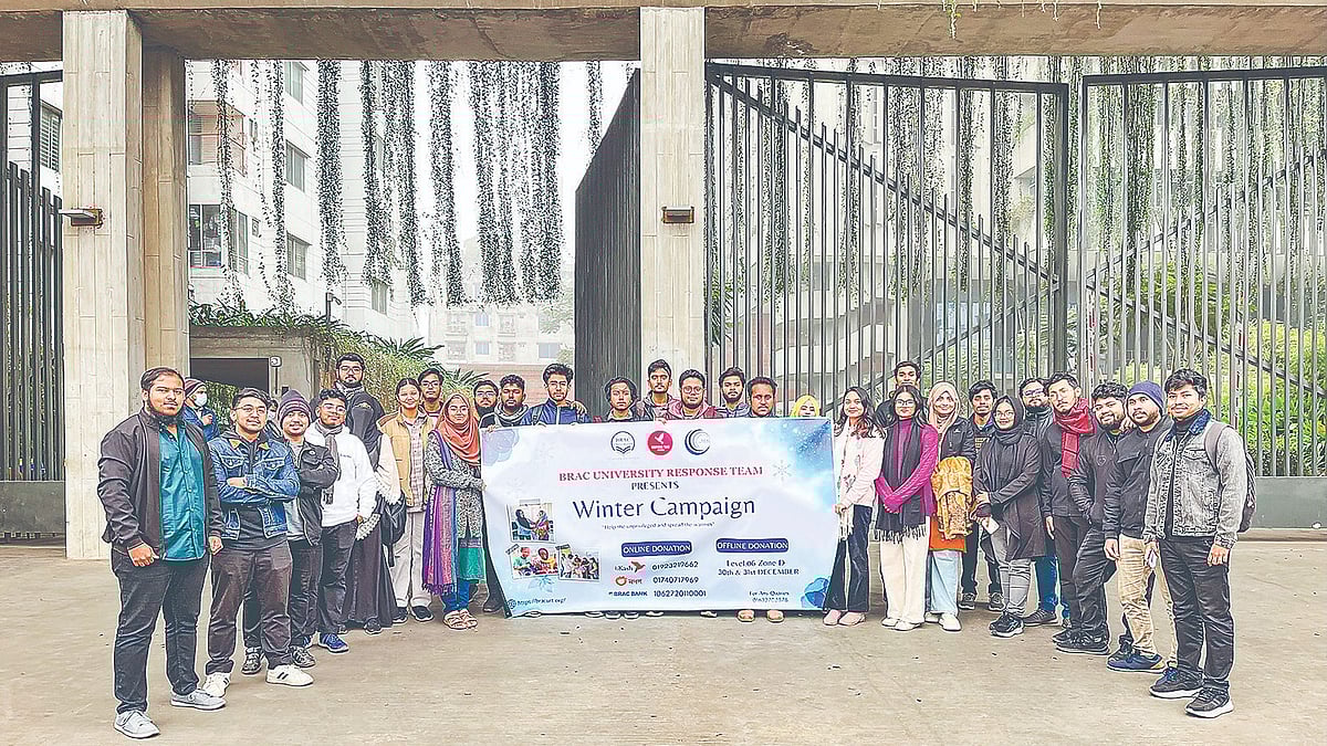 বিভিন্ন সমাজসেবামূলক কাজে যুক্ত আছে ক্লাবটি