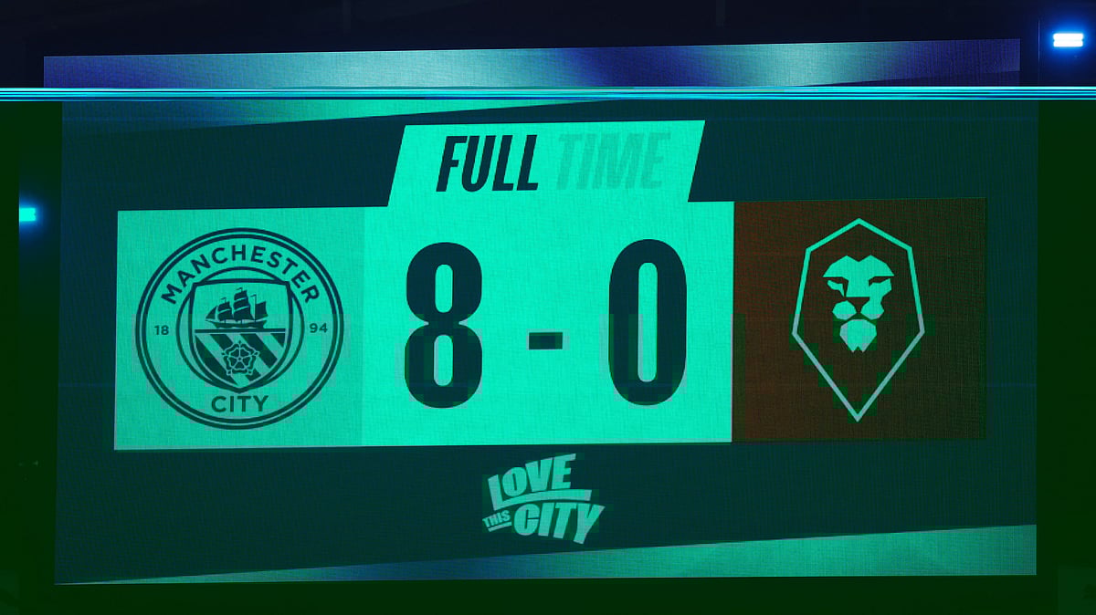 ৮–০ গোলের বড় ব্যবধানে জিতেছে ম্যানচেস্টার সিটি